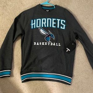 NWT Charlotte Hornets Crewneck